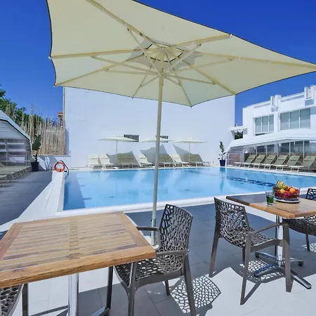 Hotiday Centro Hotel 3*