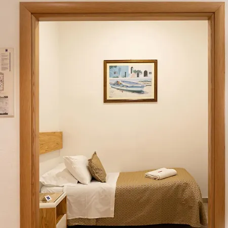 Hotiday Centro 3* ガリポリ